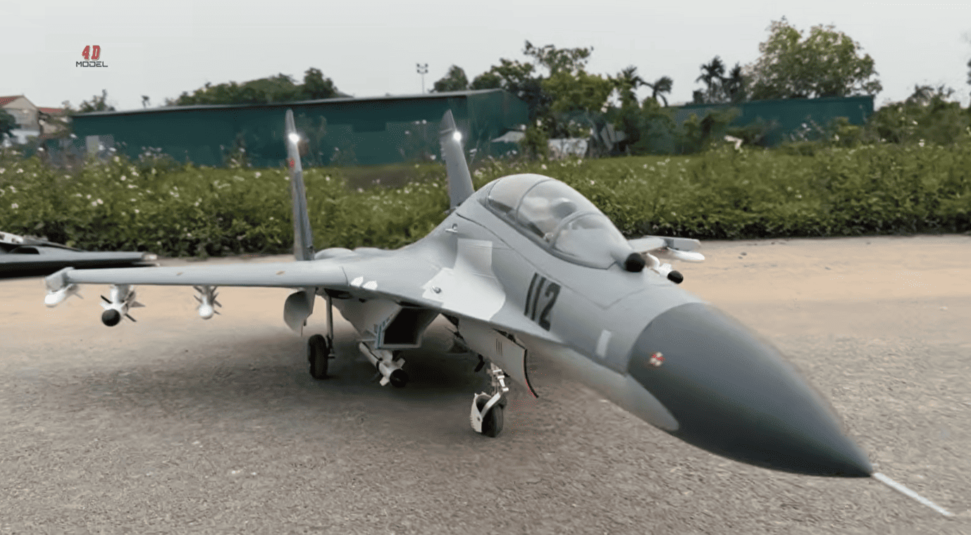 Lắp Ráp Và Bay Thử Thành Công Máy Bay Su-27 Twin 70mm EDF Tại 4D Model