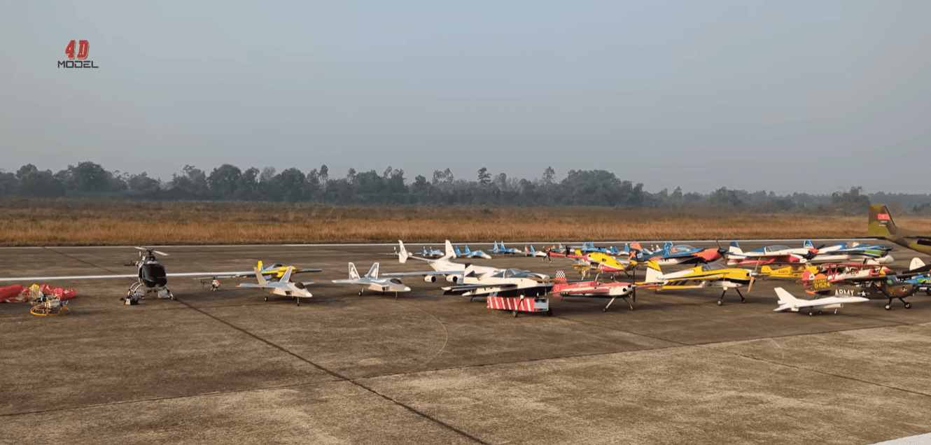 FunFly 2024 – Hàng Trăm Máy Bay Mô Hình Trình Diễn Tại Sân Bay Hòa Lạc
